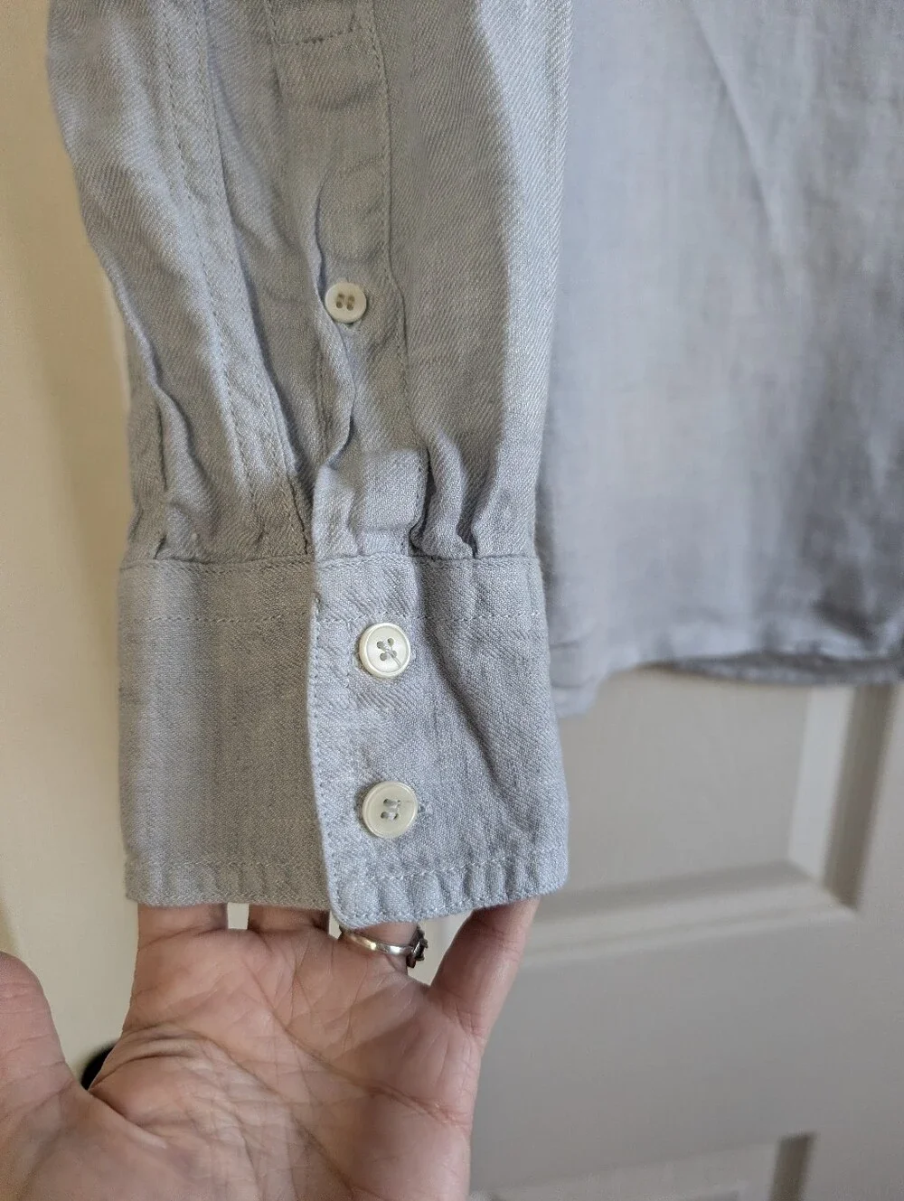 Banana Republic Light Blue Long-Sleeve Standard Fit Linen Shirt Size M